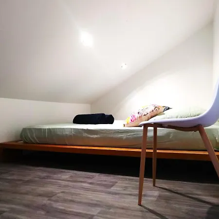 Le Cours Foucault N5 Apartament *